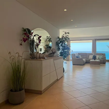 Belle Vue * Sesimbra