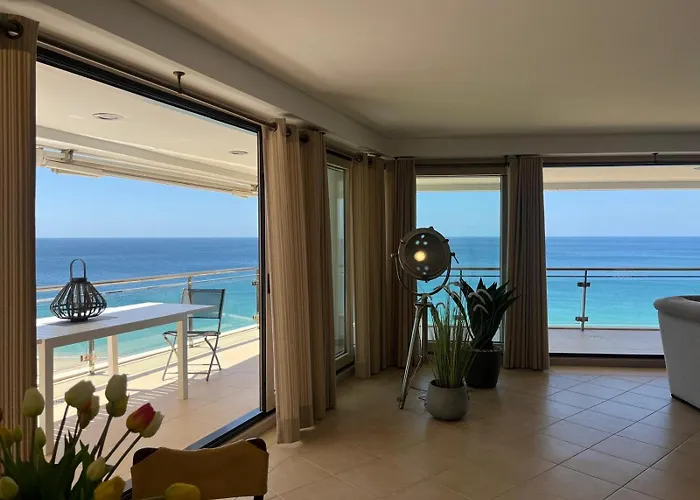 Belle Vue Διαμέρισμα *